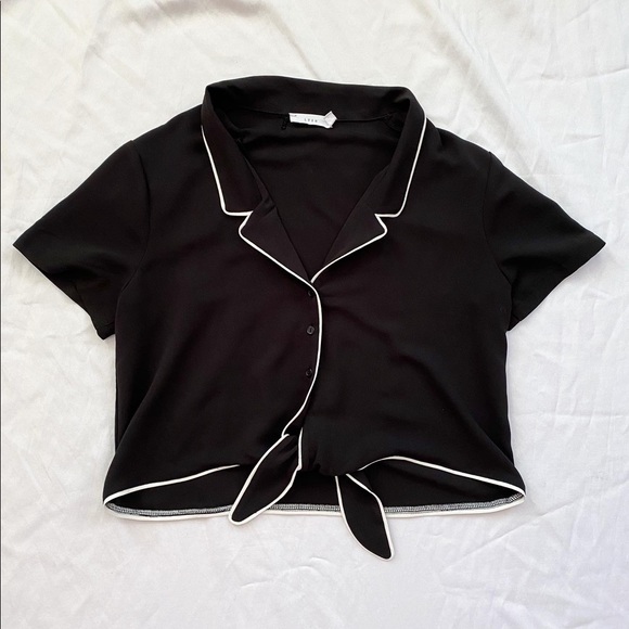 3 for $20 โจ Lush chiffon boxy tie top - Picture 2 of 7